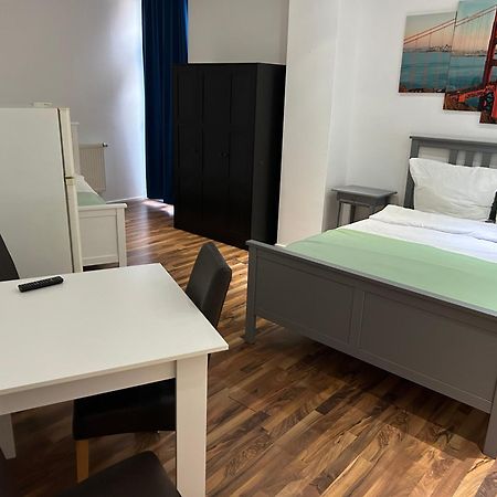 Pension Baku Fürth Екстериор снимка